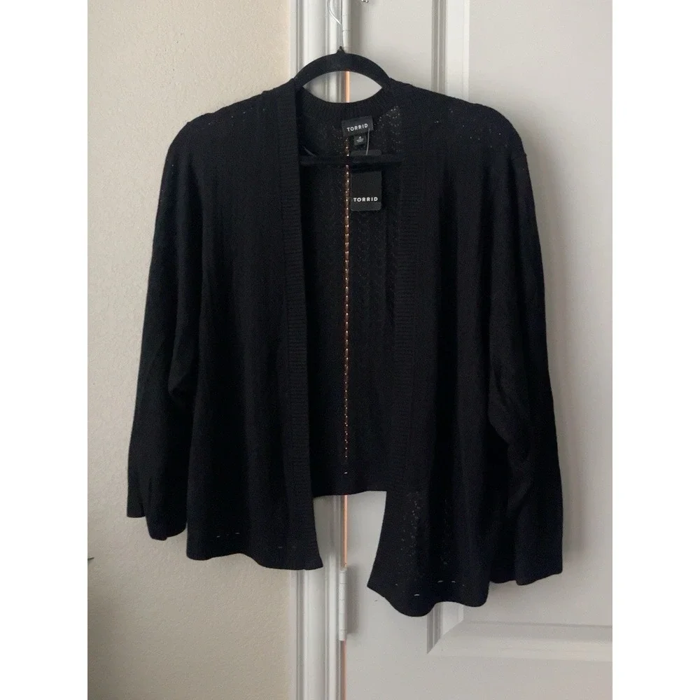 Torrid Black Pointelle Knit Open Front Dolman Sleeve Cardigan Size 4 NWT